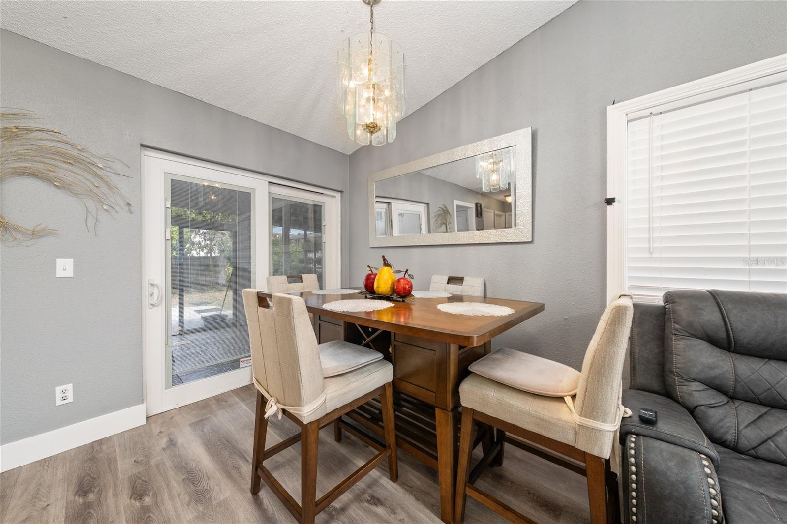 Image 6 of 22 For 5973 Turnbull Drive