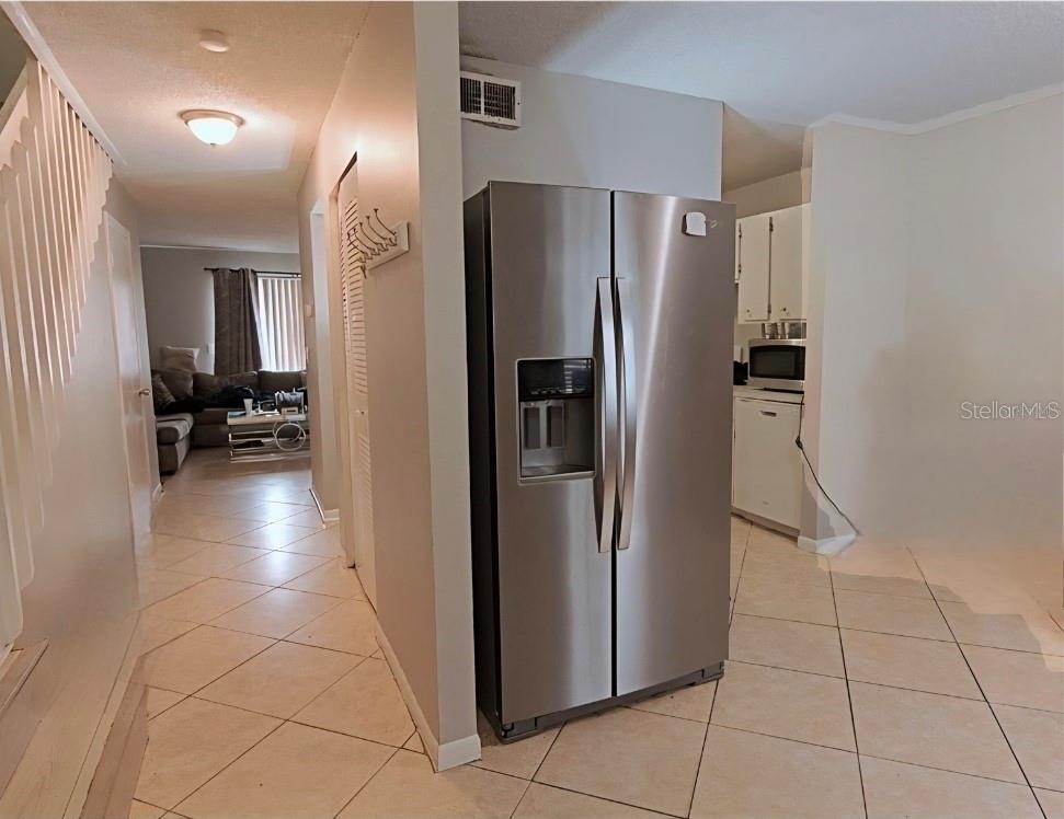 Image 4 of 9 For 5125 Picadilly Circus Court 3