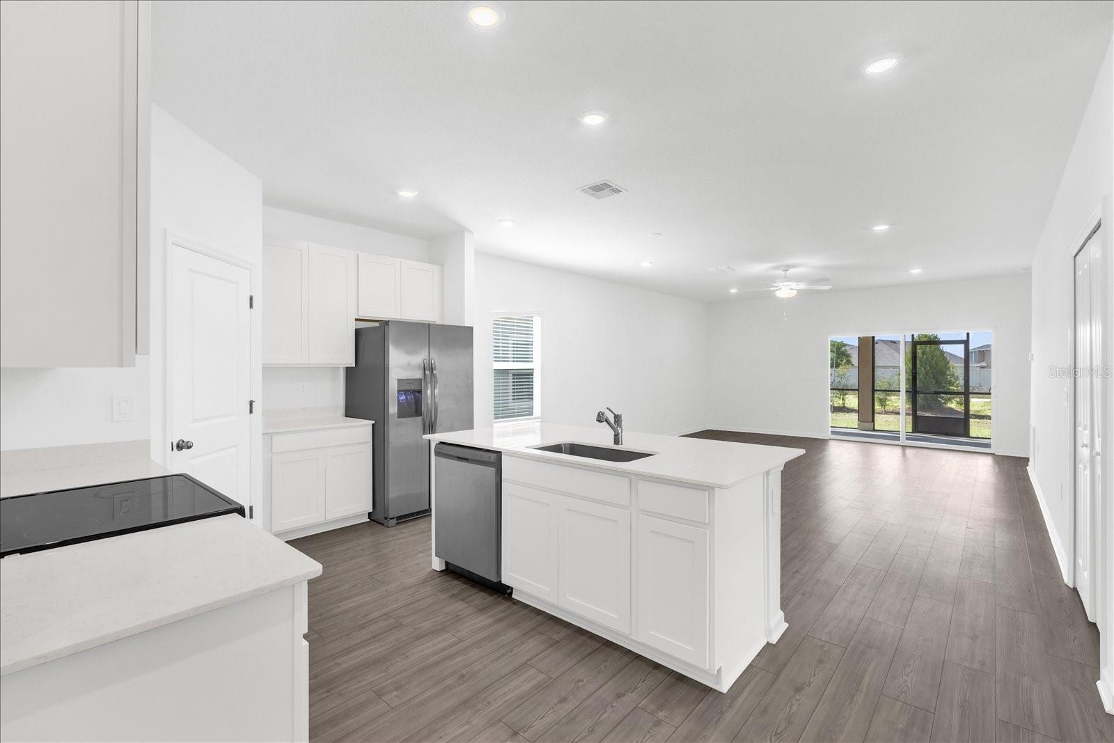 Image 11 of 34 For 4721 83rd Loop