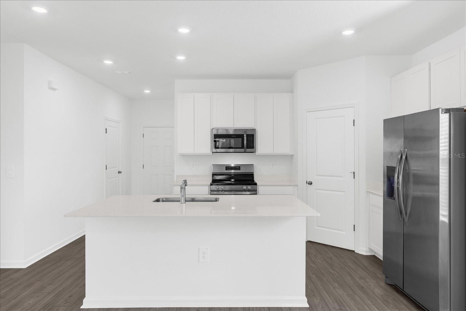 Image 13 of 34 For 4721 83rd Loop