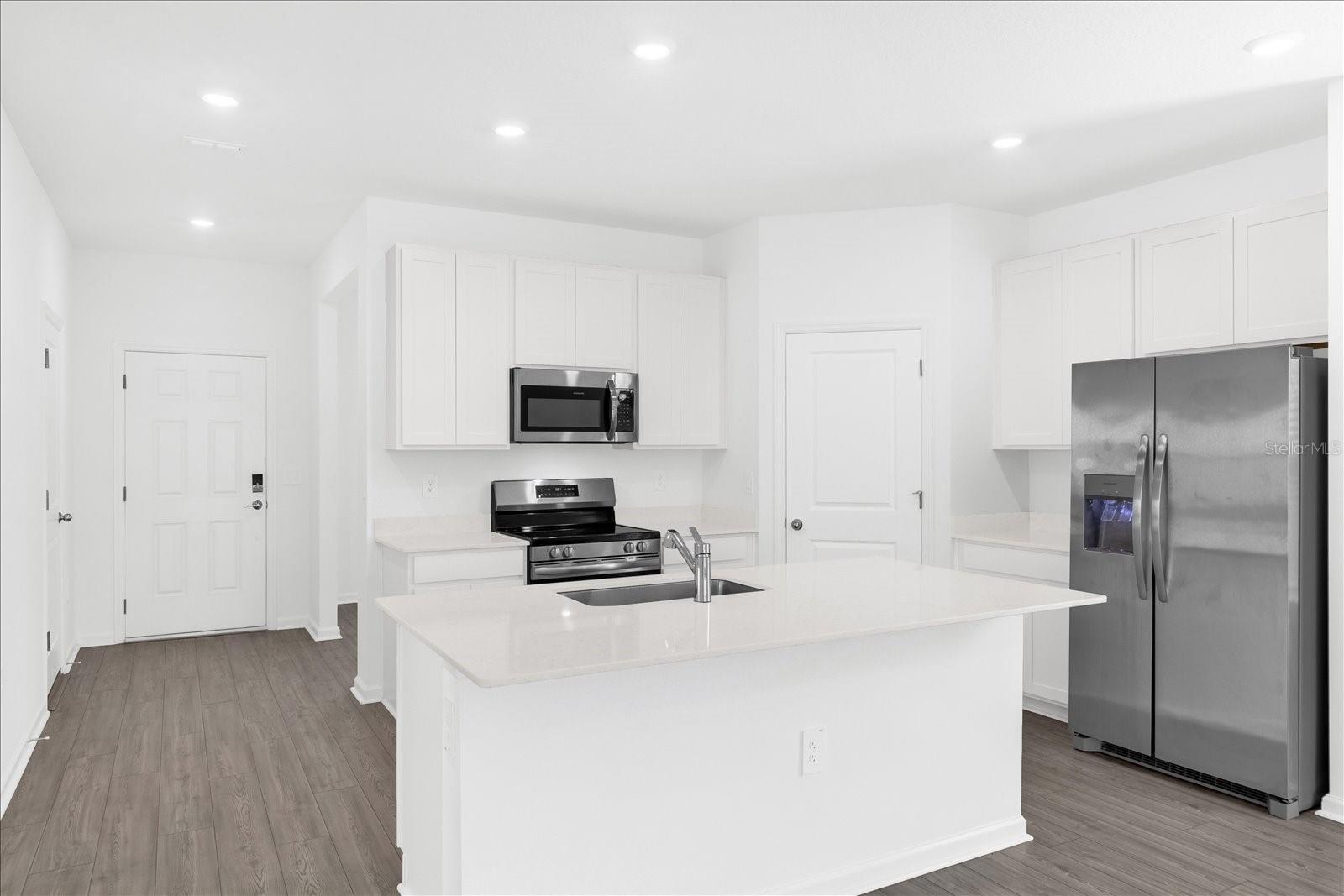 Image 14 of 34 For 4721 83rd Loop