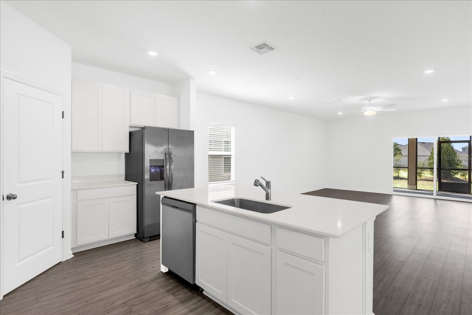 Image 15 of 34 For 4721 83rd Loop