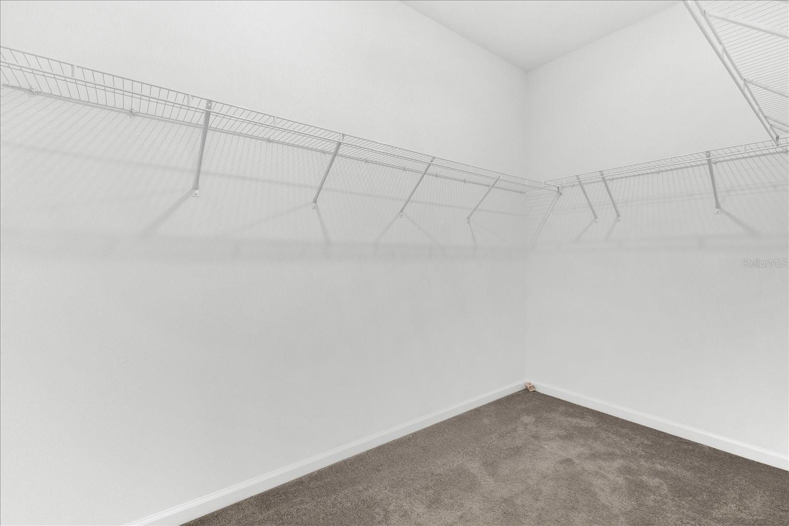 Image 23 of 34 For 4721 83rd Loop