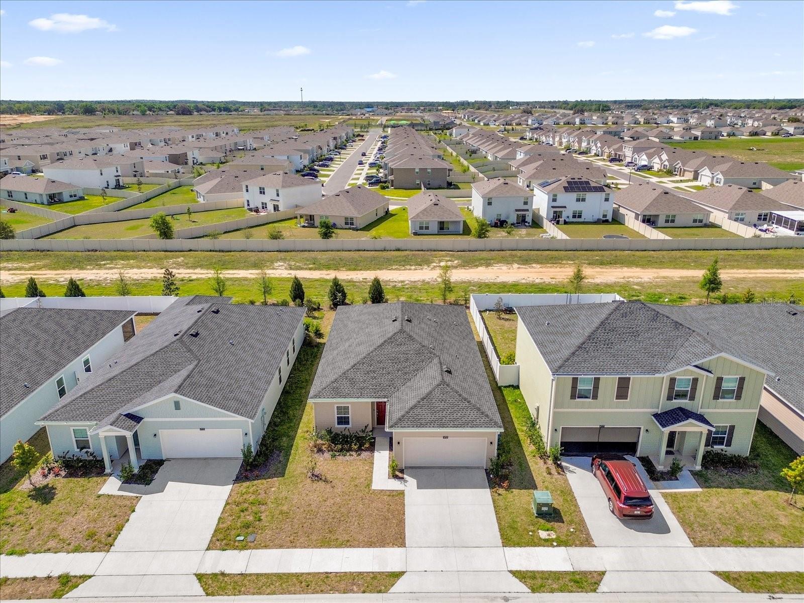 Image 3 of 34 For 4721 83rd Loop