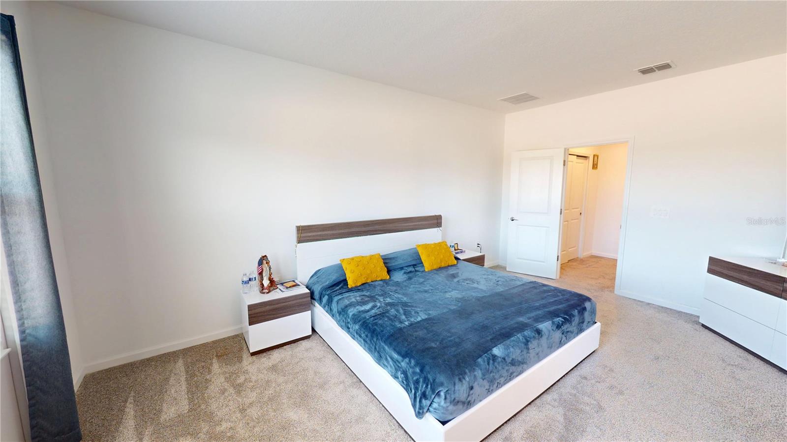 Image 8 of 32 For 6242 Lakepine Street