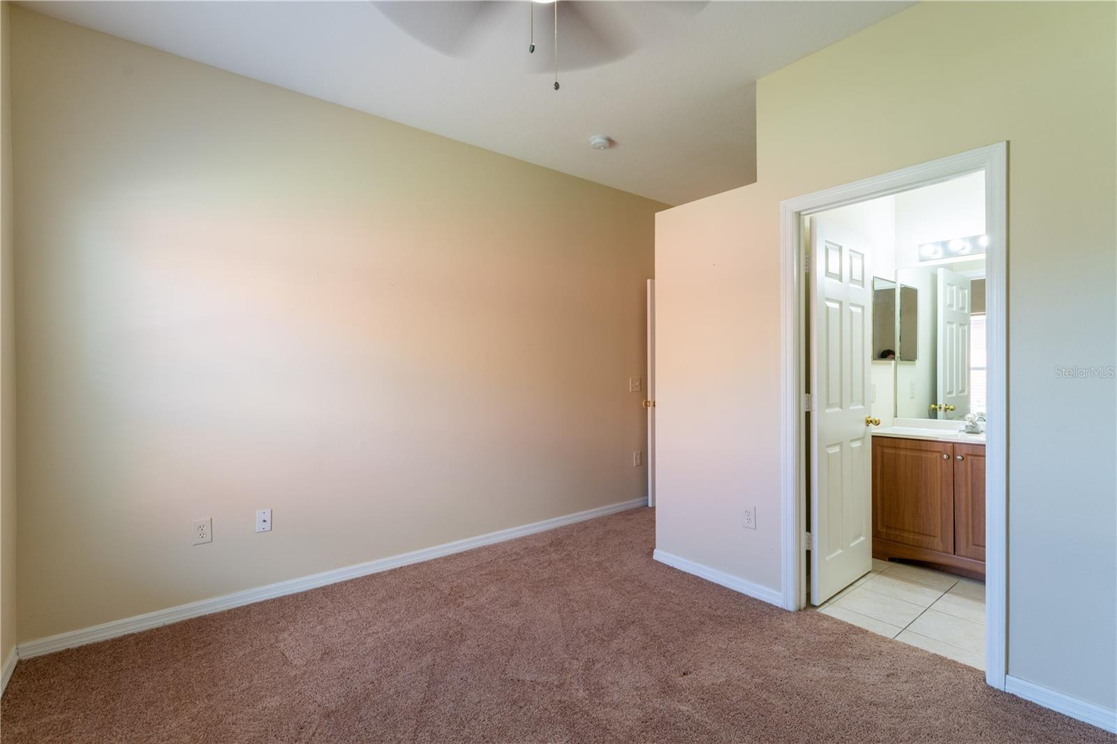 Image 19 of 30 For 2563 Aster Cove Lane