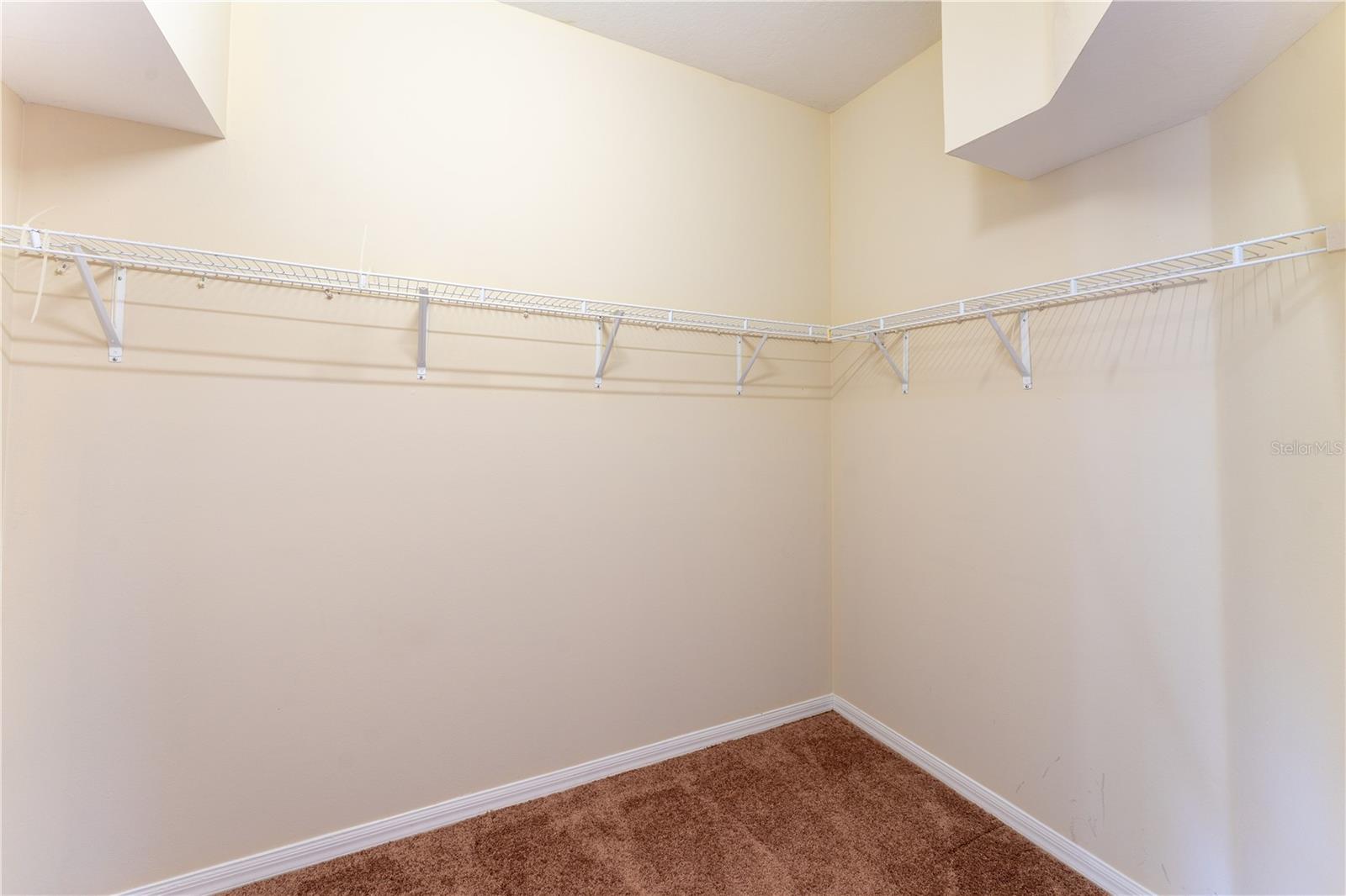 Image 22 of 30 For 2563 Aster Cove Lane