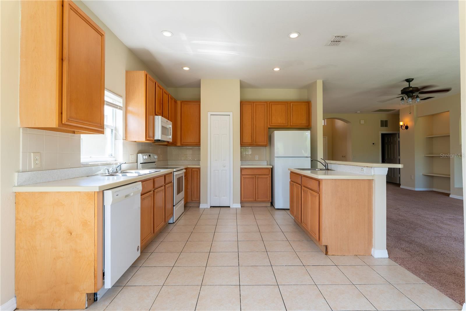 Image 6 of 30 For 2563 Aster Cove Lane