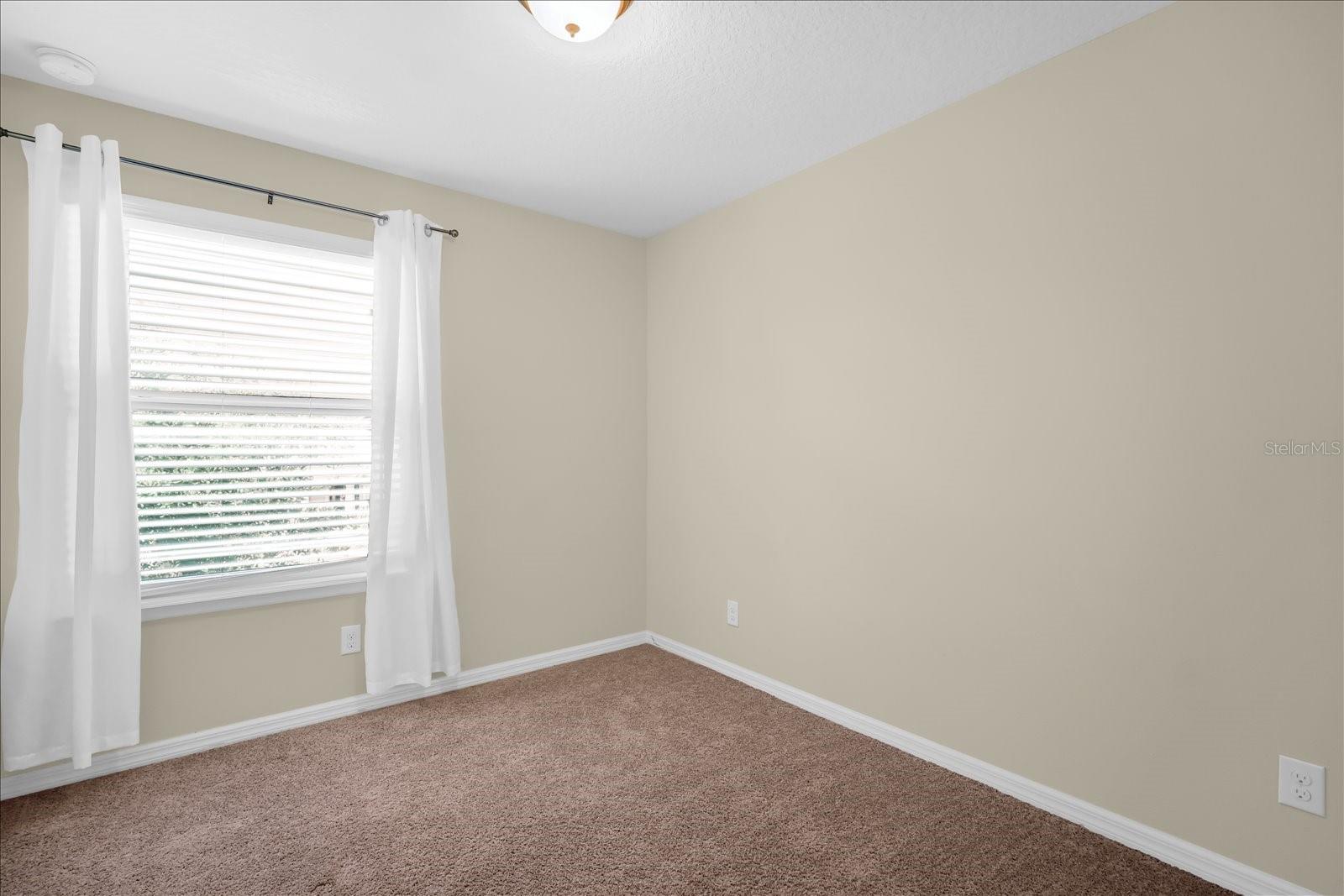 Image 15 of 28 For 8943 Hildreth Avenue