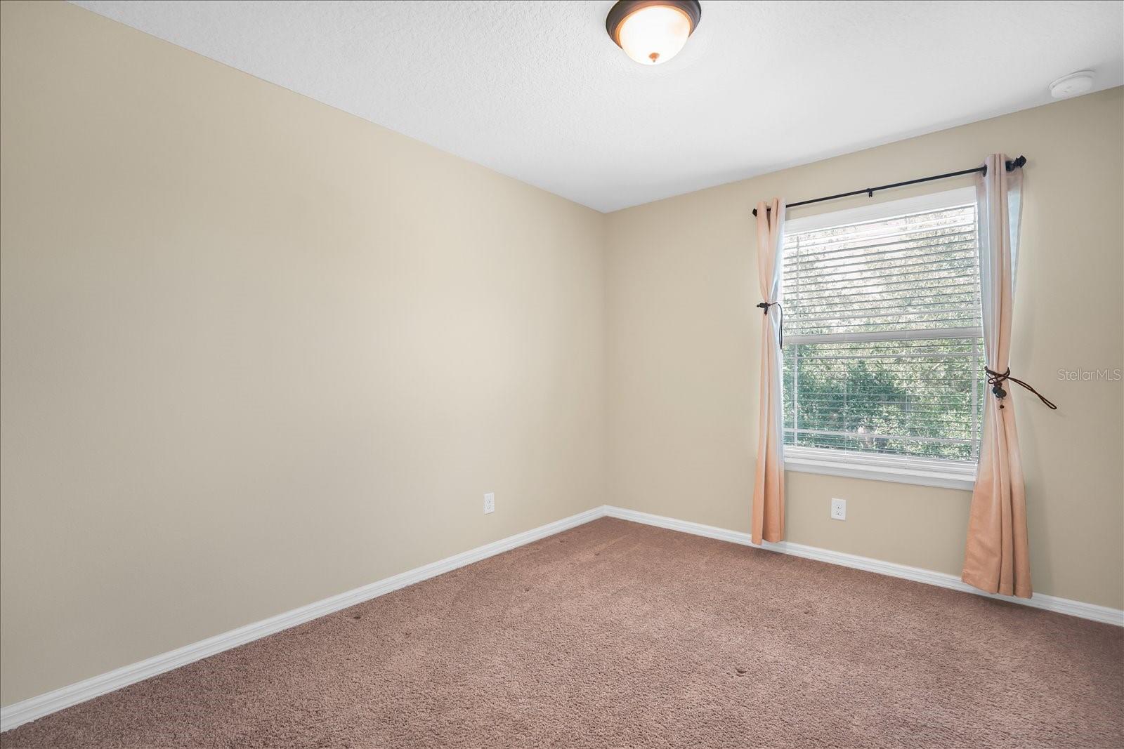 Image 17 of 28 For 8943 Hildreth Avenue