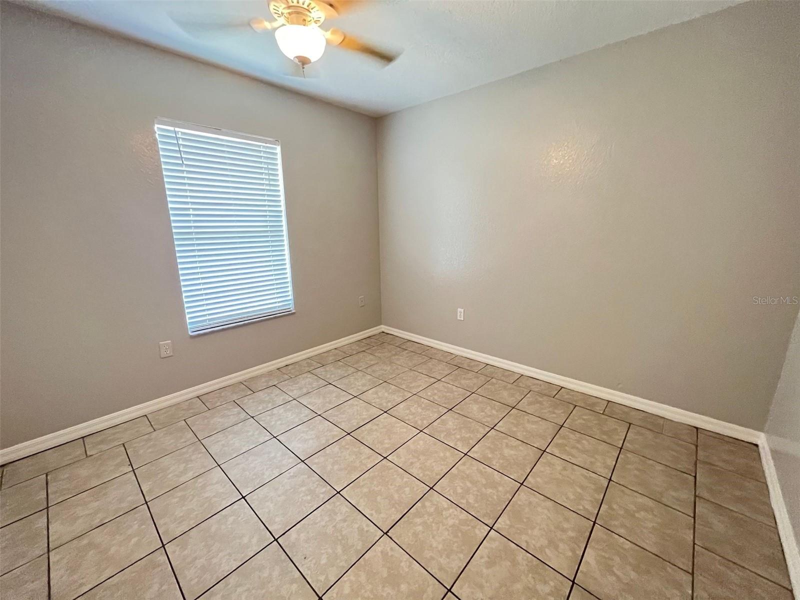 Image 12 of 23 For 435 Magpie Court