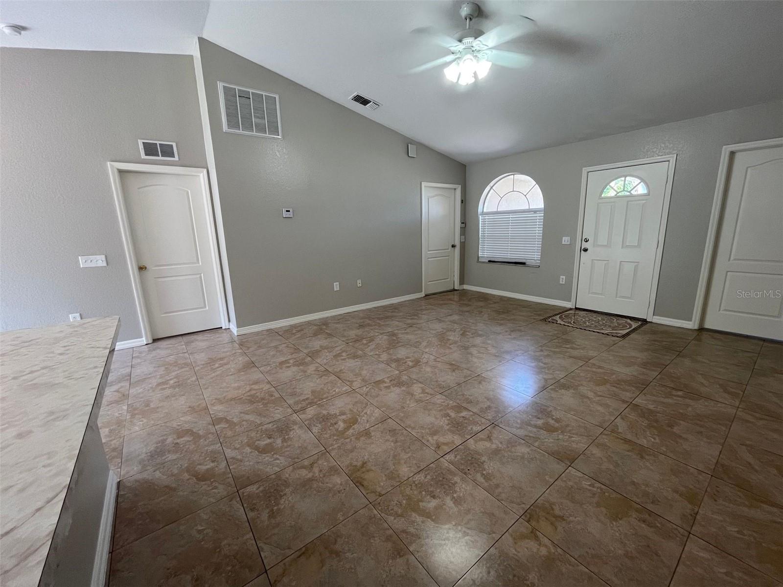 Image 15 of 23 For 435 Magpie Court