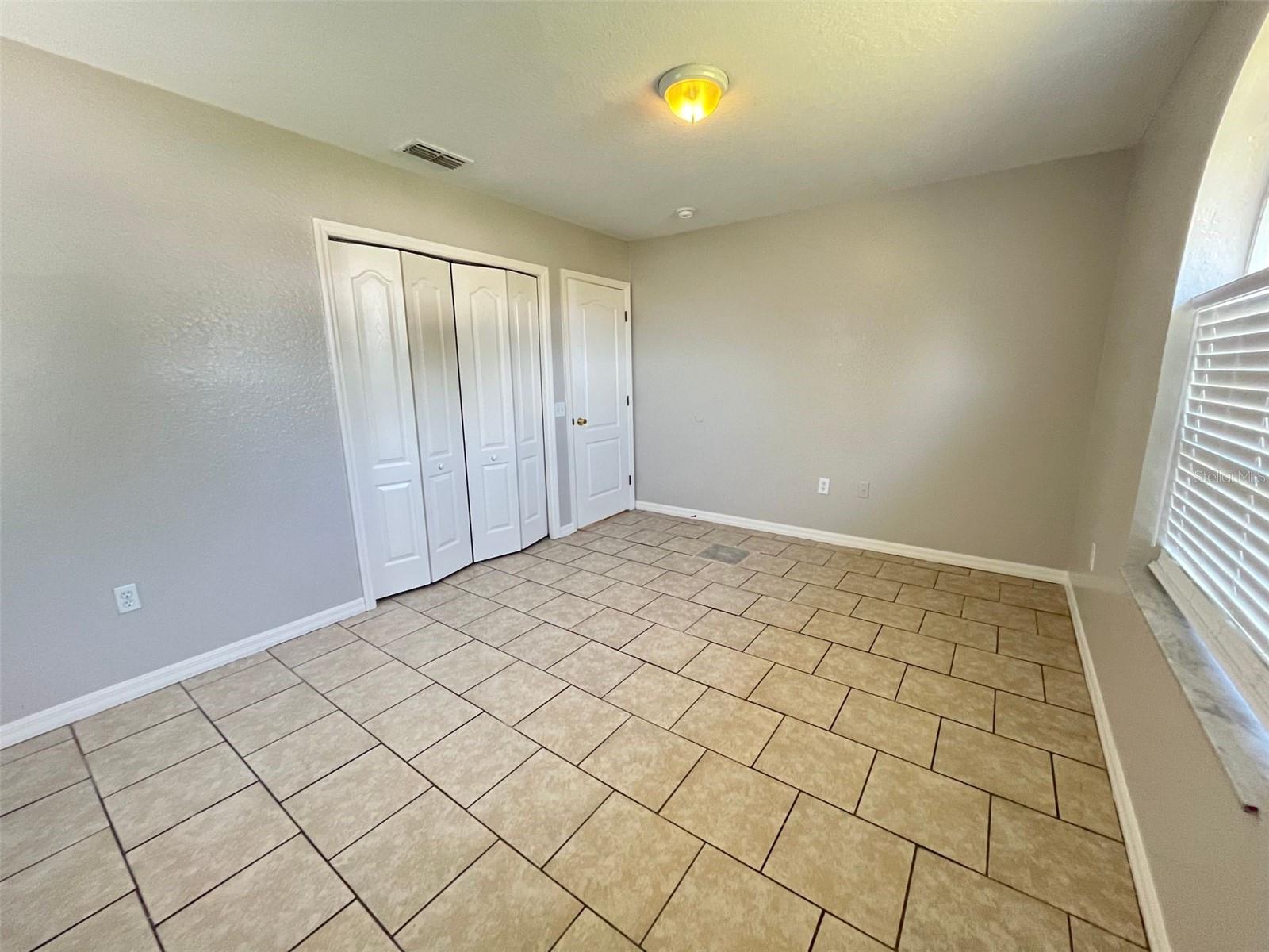 Image 19 of 23 For 435 Magpie Court