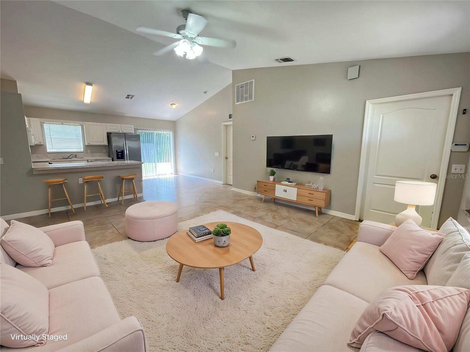 Image 3 of 23 For 435 Magpie Court