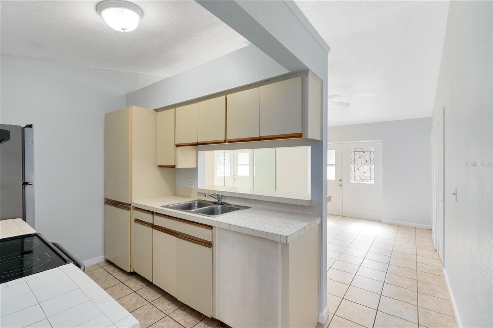 Image 18 of 20 For 1040 Buena Vista Drive 1050