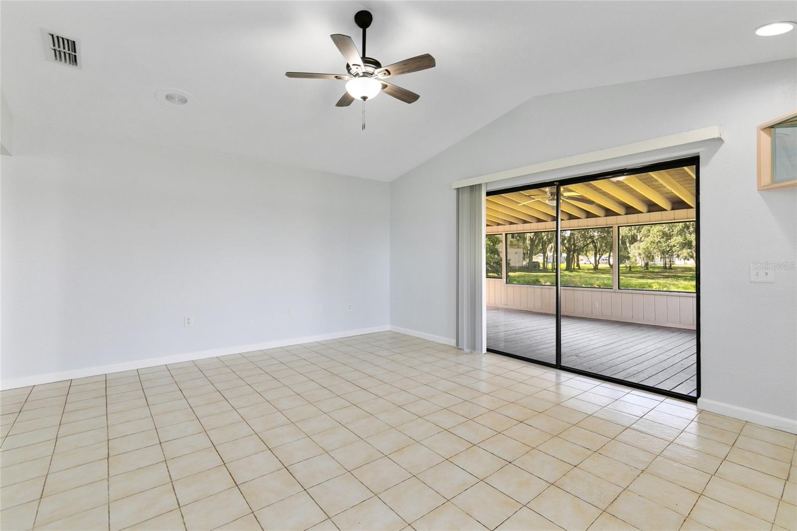 Image 20 of 20 For 1040 Buena Vista Drive 1050