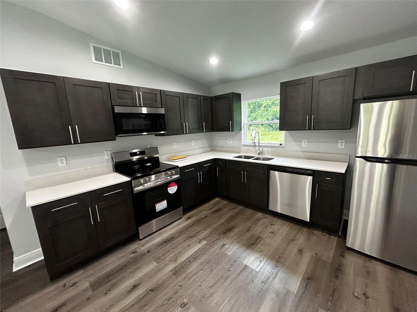 Image 3 of 9 For 2855 146th Place