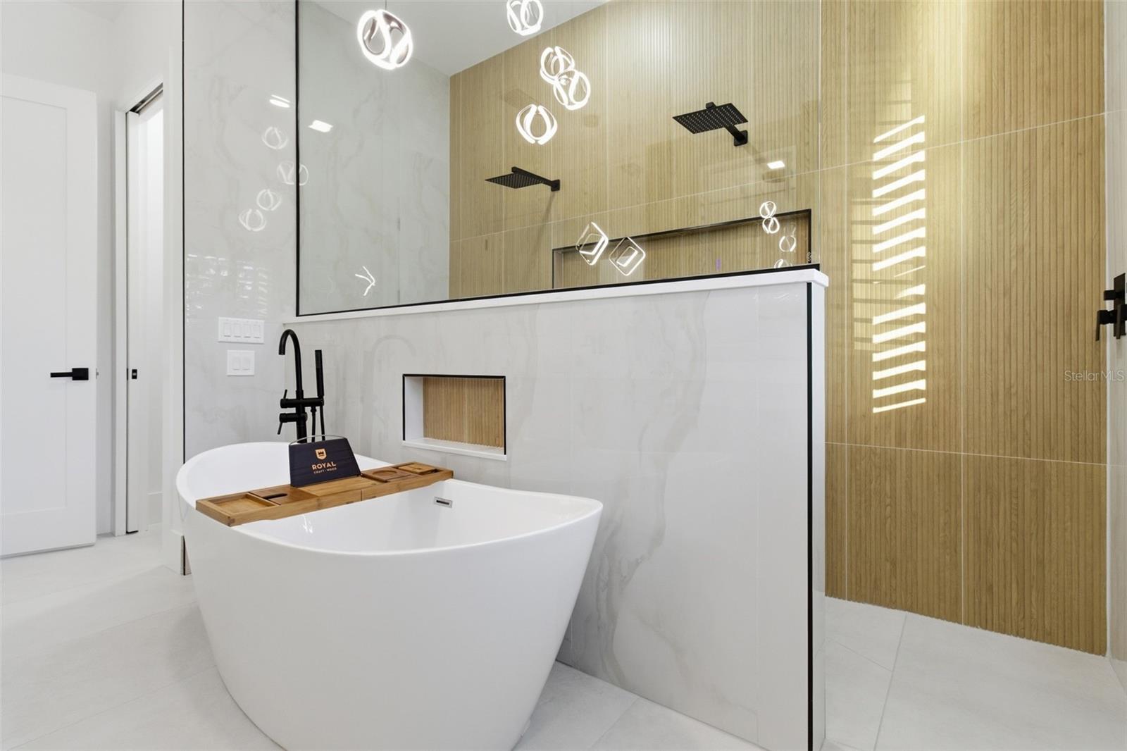 Image 17 of 25 For 3889 Hampshire Boulevard