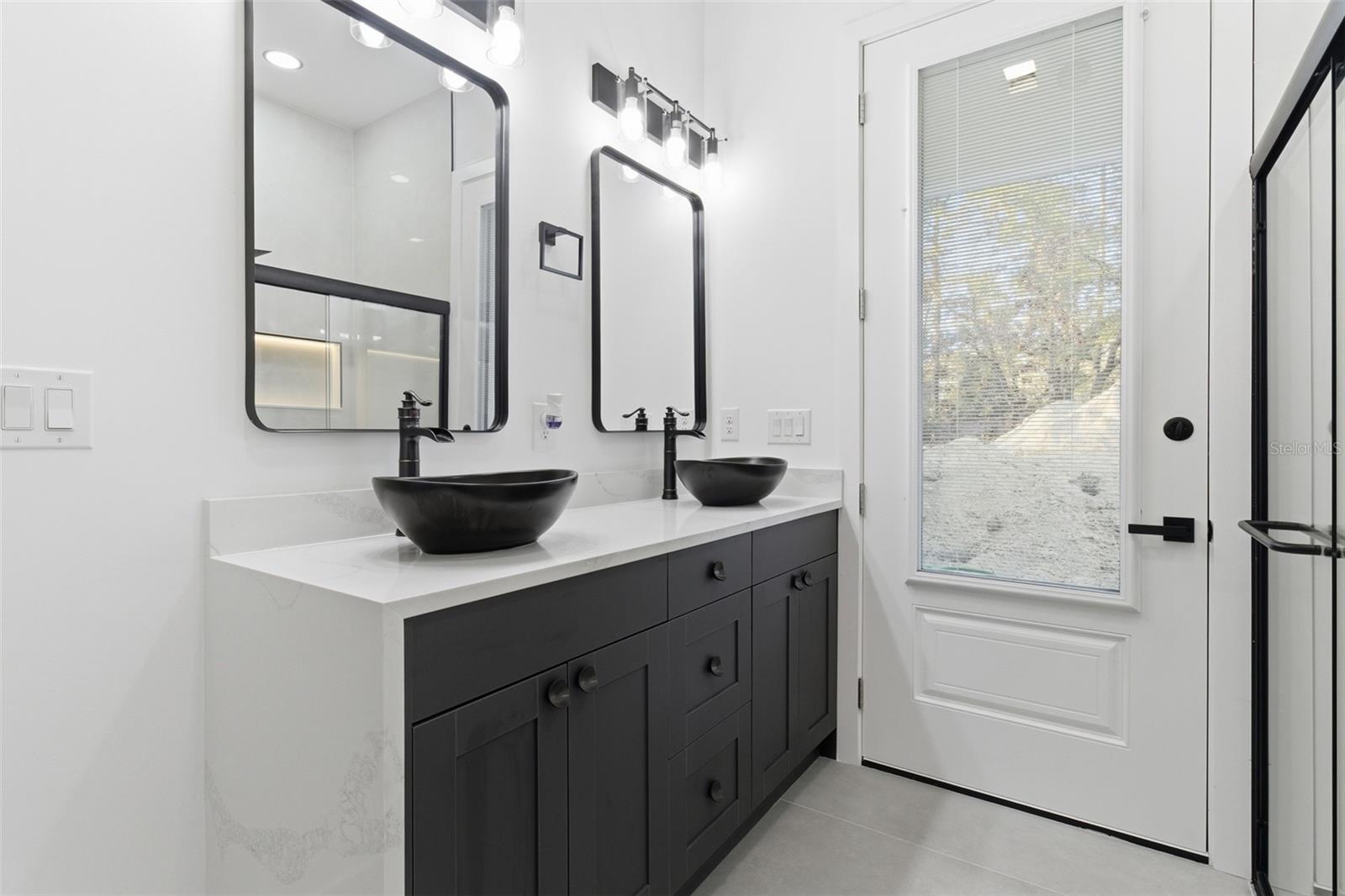 Image 25 of 25 For 3889 Hampshire Boulevard