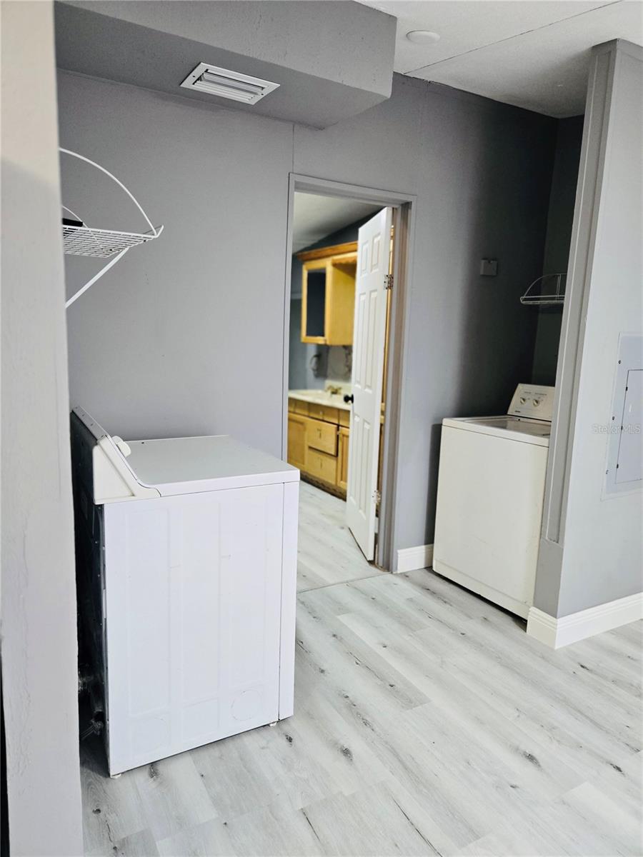 Image 22 of 23 For 3622 Late Morning Circle