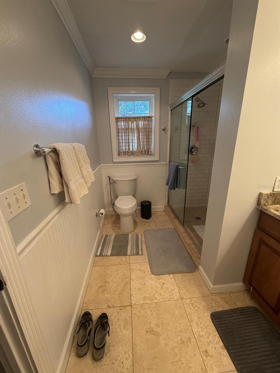 Image 18 of 27 For 1840 12th Street