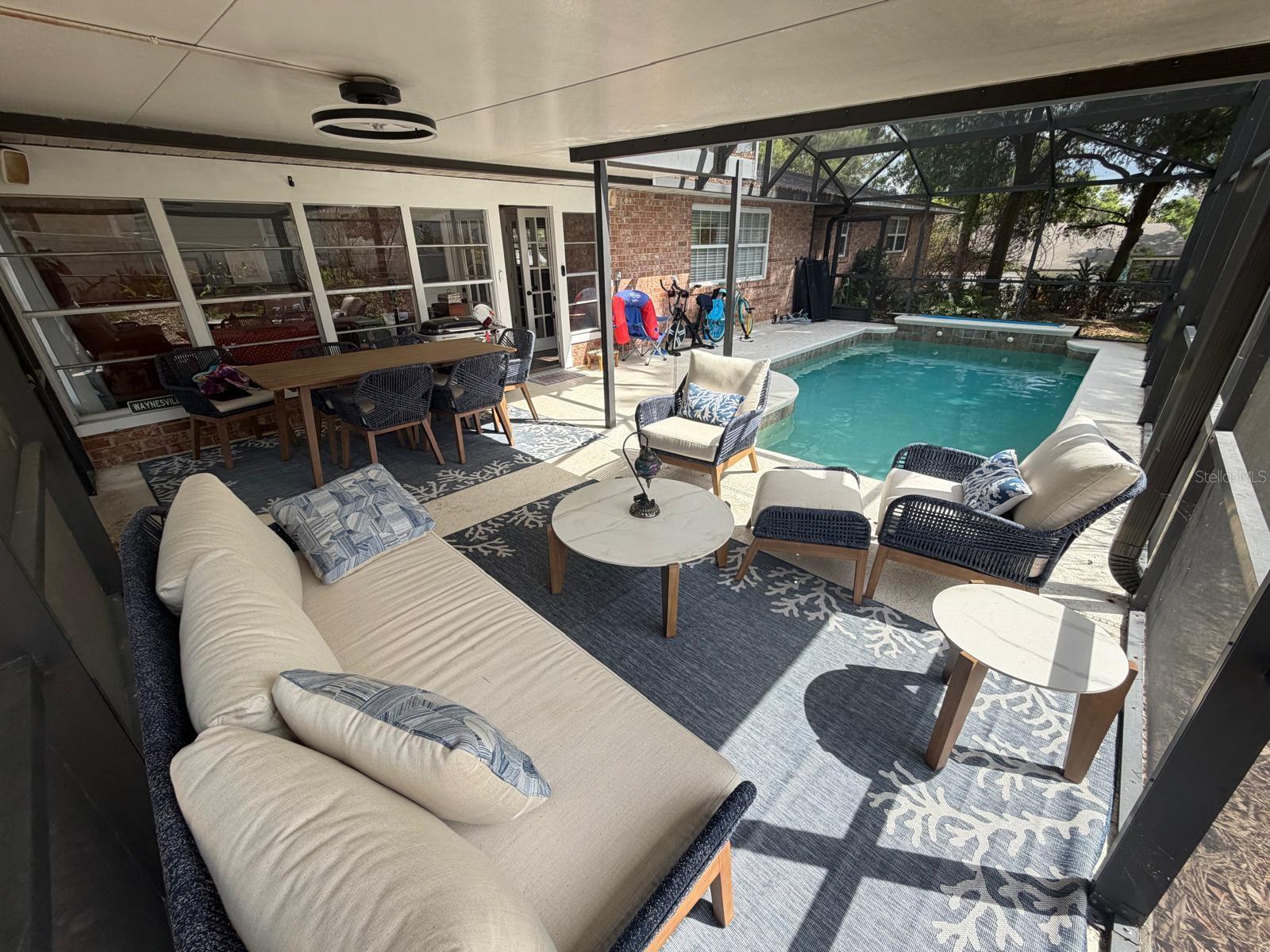 Image 21 of 27 For 1840 12th Street