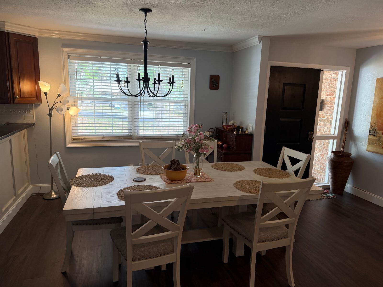 Image 6 of 27 For 1840 12th Street