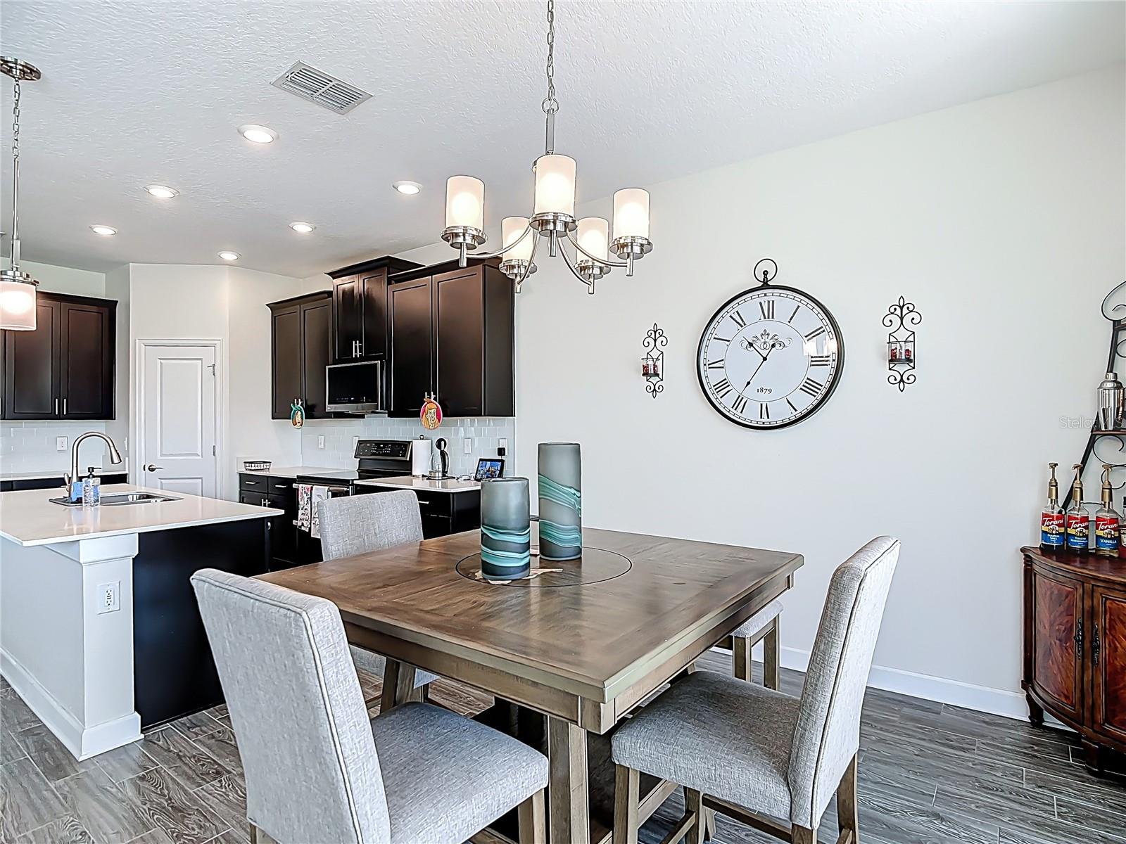 Image 13 of 68 For 460 Brunswick Drive