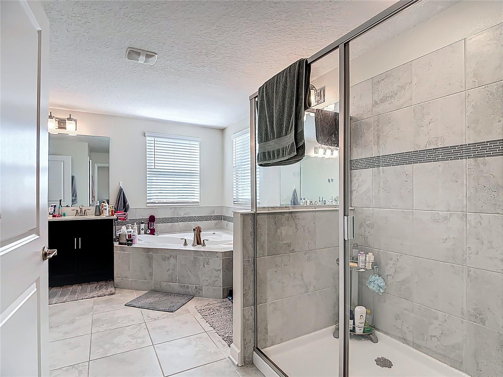 Image 33 of 68 For 460 Brunswick Drive