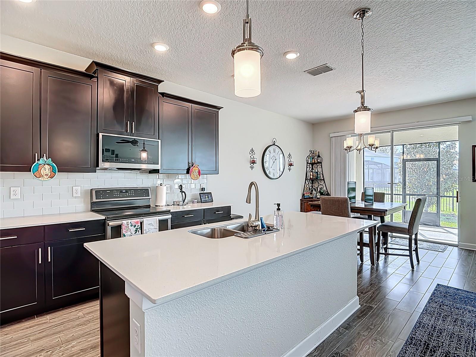 Image 6 of 68 For 460 Brunswick Drive