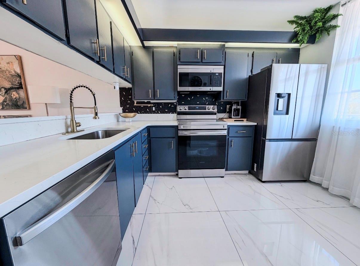 Image 11 of 37 For 3635 Whitehall Drive 401