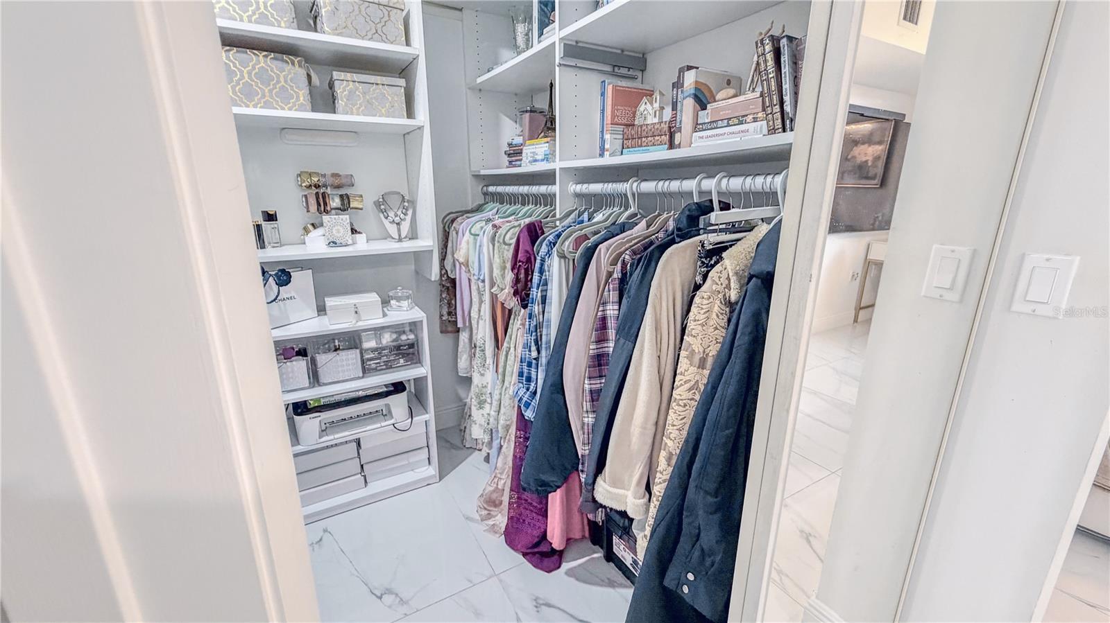 Image 21 of 37 For 3635 Whitehall Drive 401