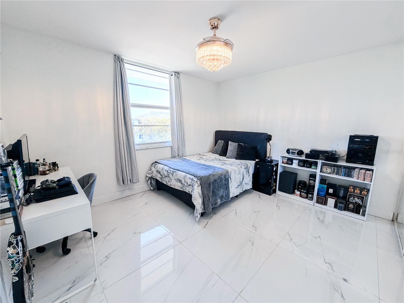 Image 24 of 37 For 3635 Whitehall Drive 401