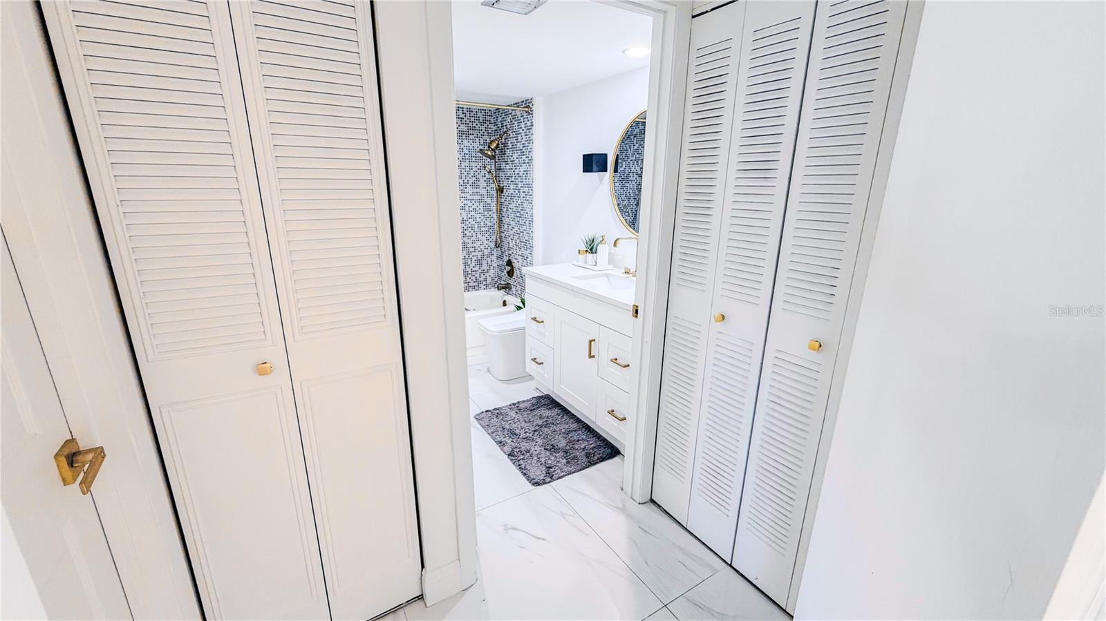 Image 27 of 37 For 3635 Whitehall Drive 401