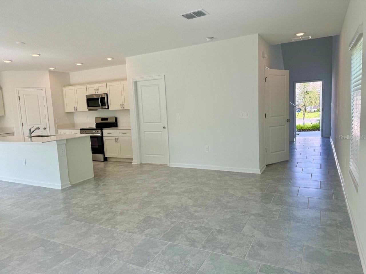 Image 4 of 31 For 1727 Foreman Road