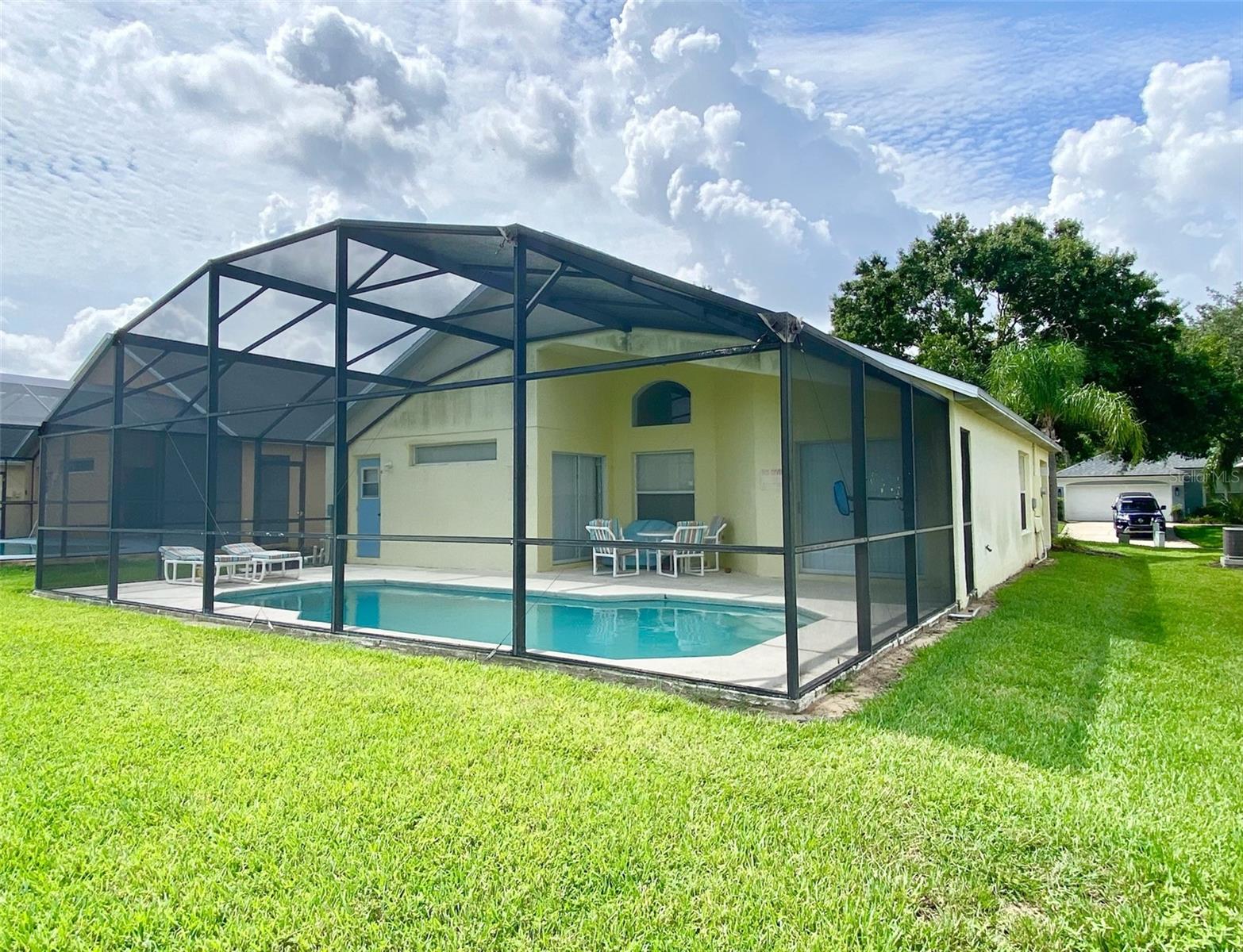 Image 17 of 24 For 611 Casterton Circle