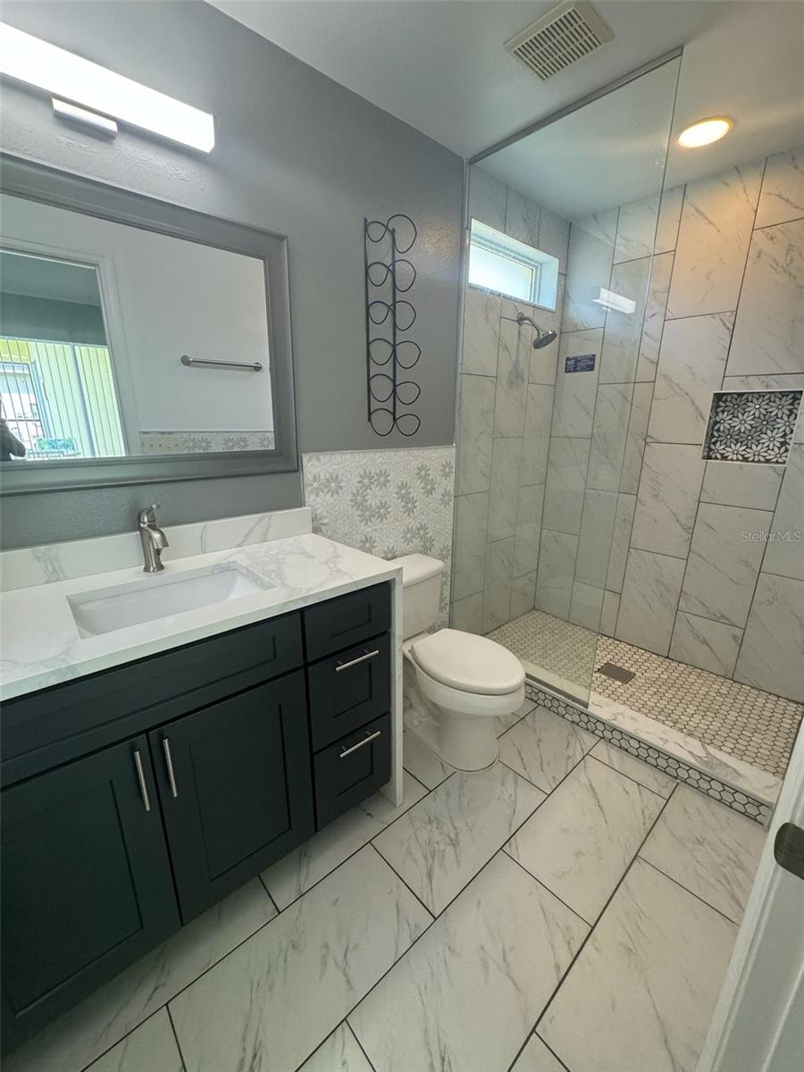 Image 8 of 24 For 611 Casterton Circle