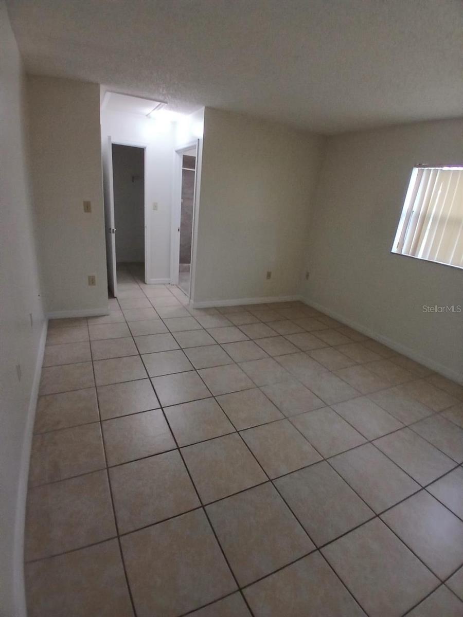 Image 18 of 25 For 632 Midiron Drive