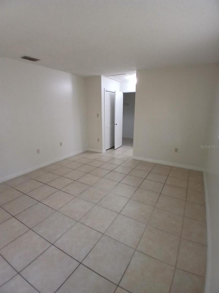 Image 23 of 25 For 632 Midiron Drive