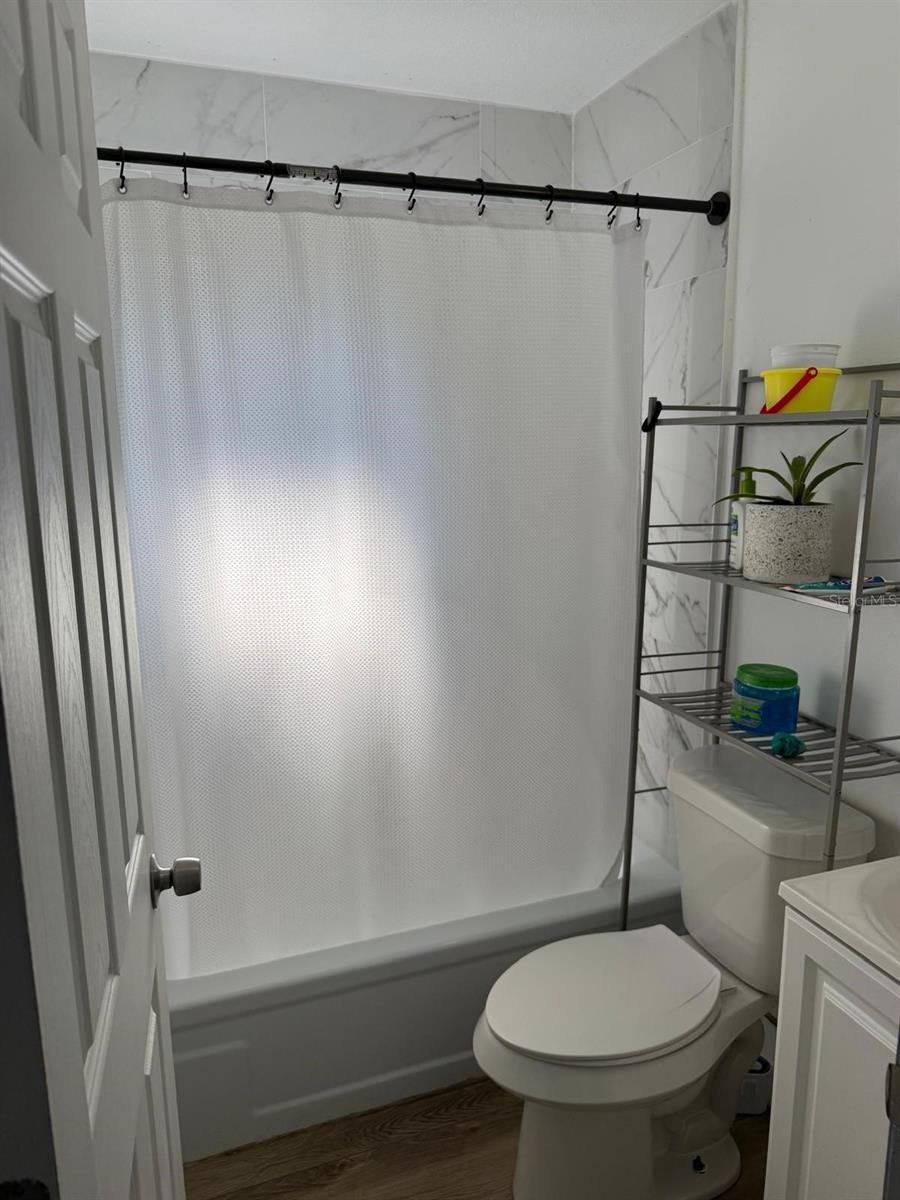 Image 20 of 32 For 342 Campus View Drive