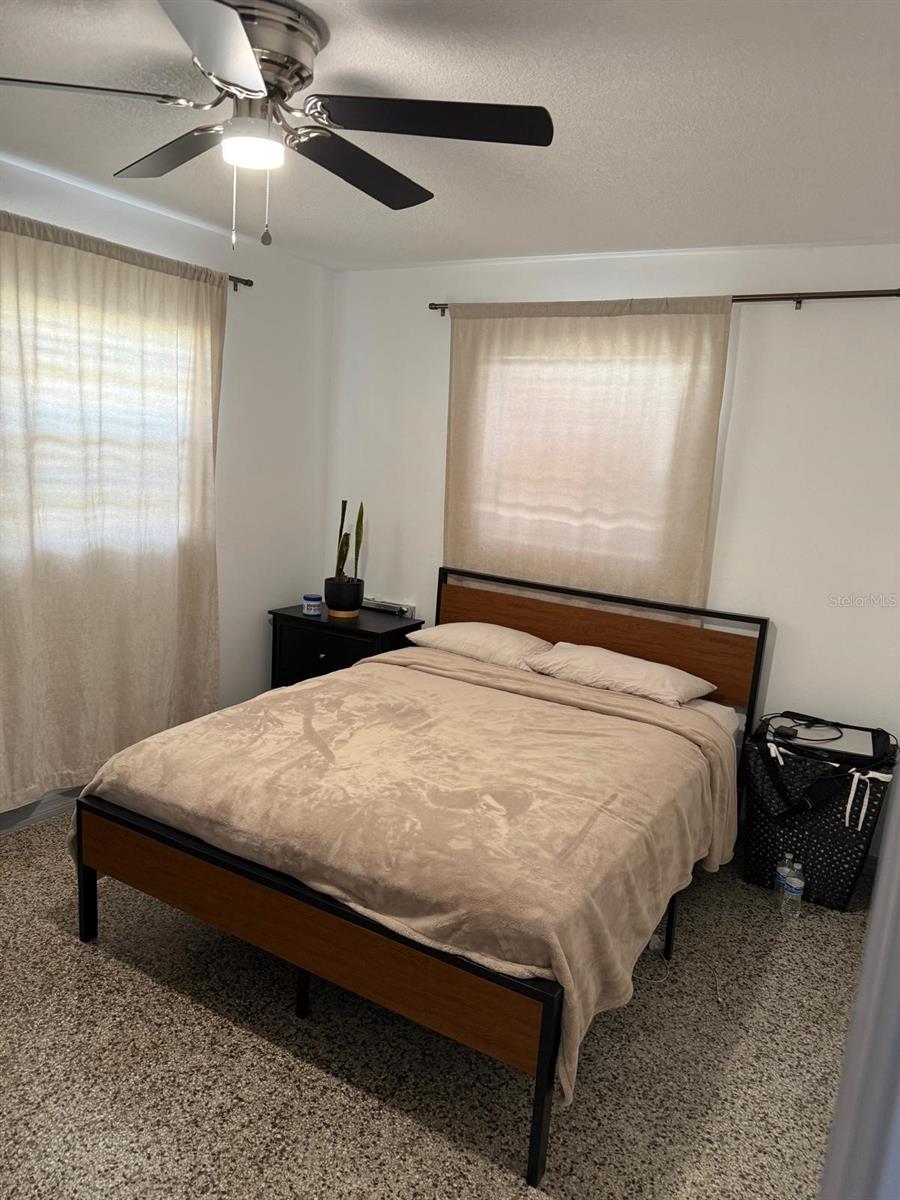 Image 21 of 32 For 342 Campus View Drive