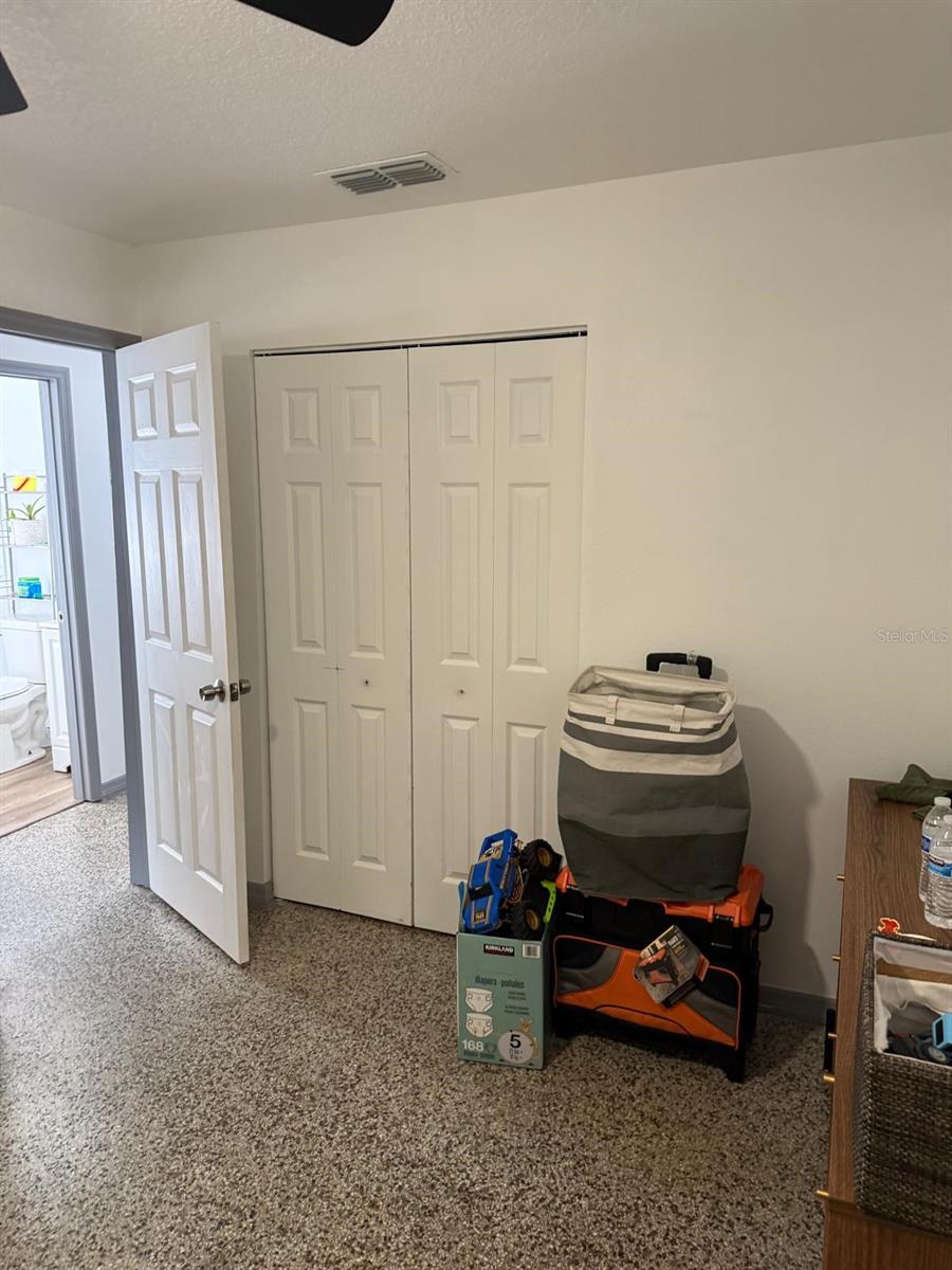 Image 22 of 32 For 342 Campus View Drive