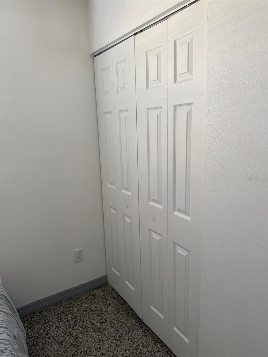 Image 24 of 32 For 342 Campus View Drive