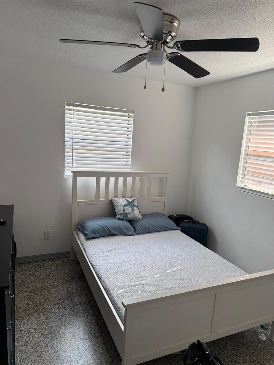 Image 25 of 32 For 342 Campus View Drive