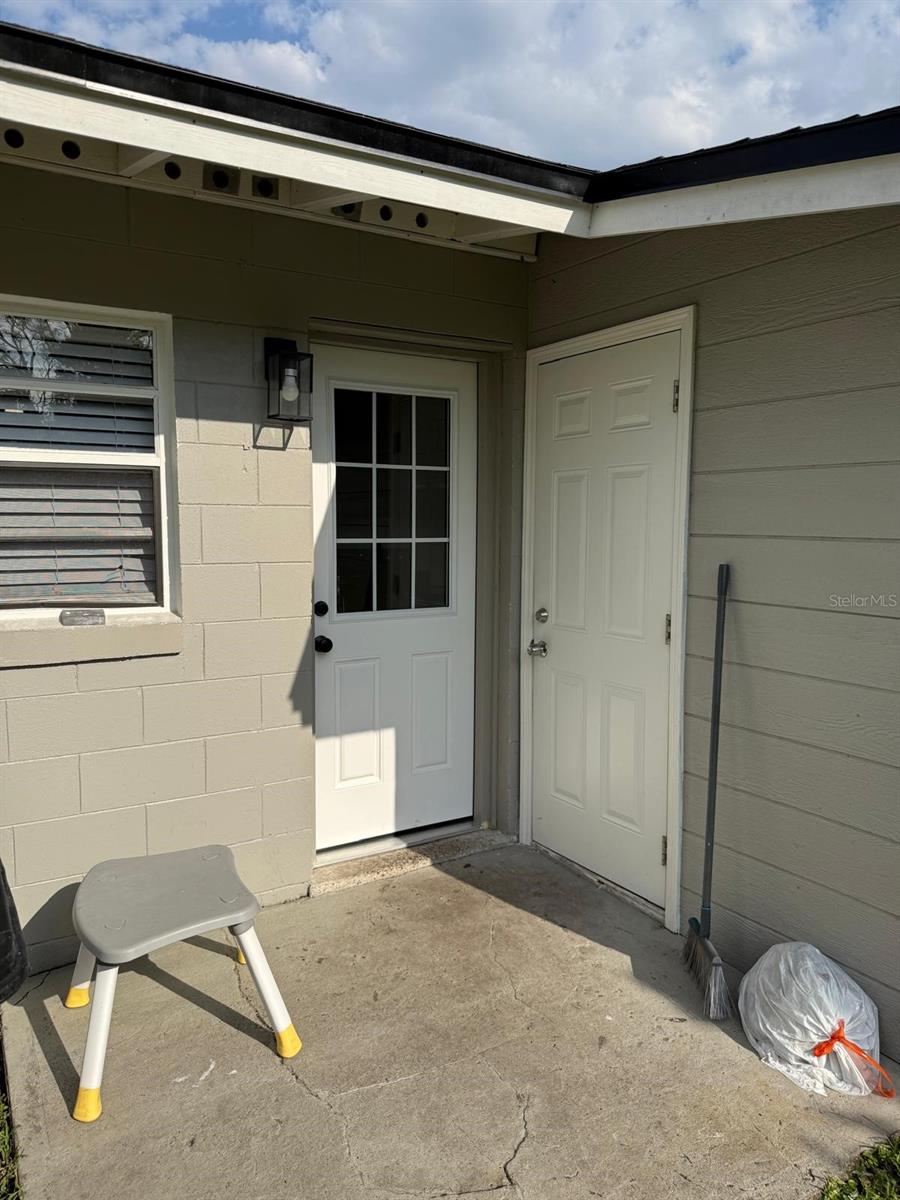 Image 28 of 32 For 342 Campus View Drive