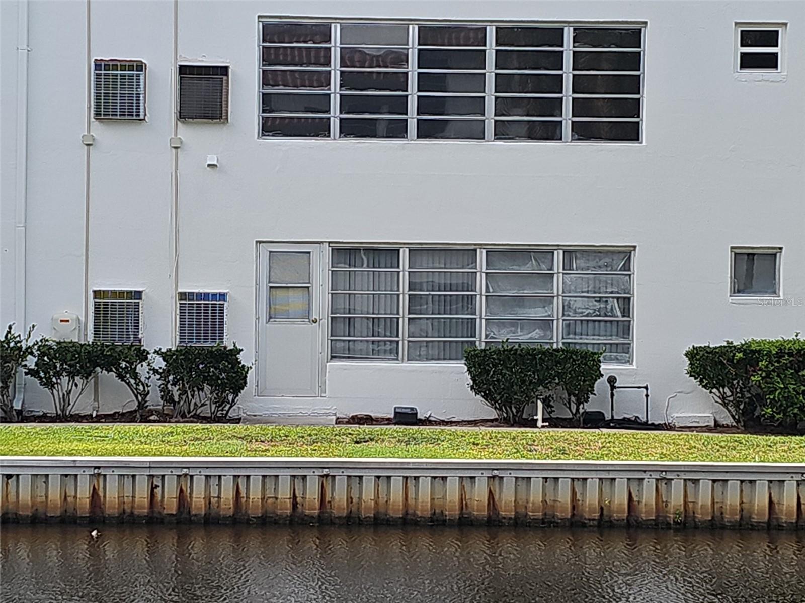 Image 2 of 2 For 100 El Camino Drive 101