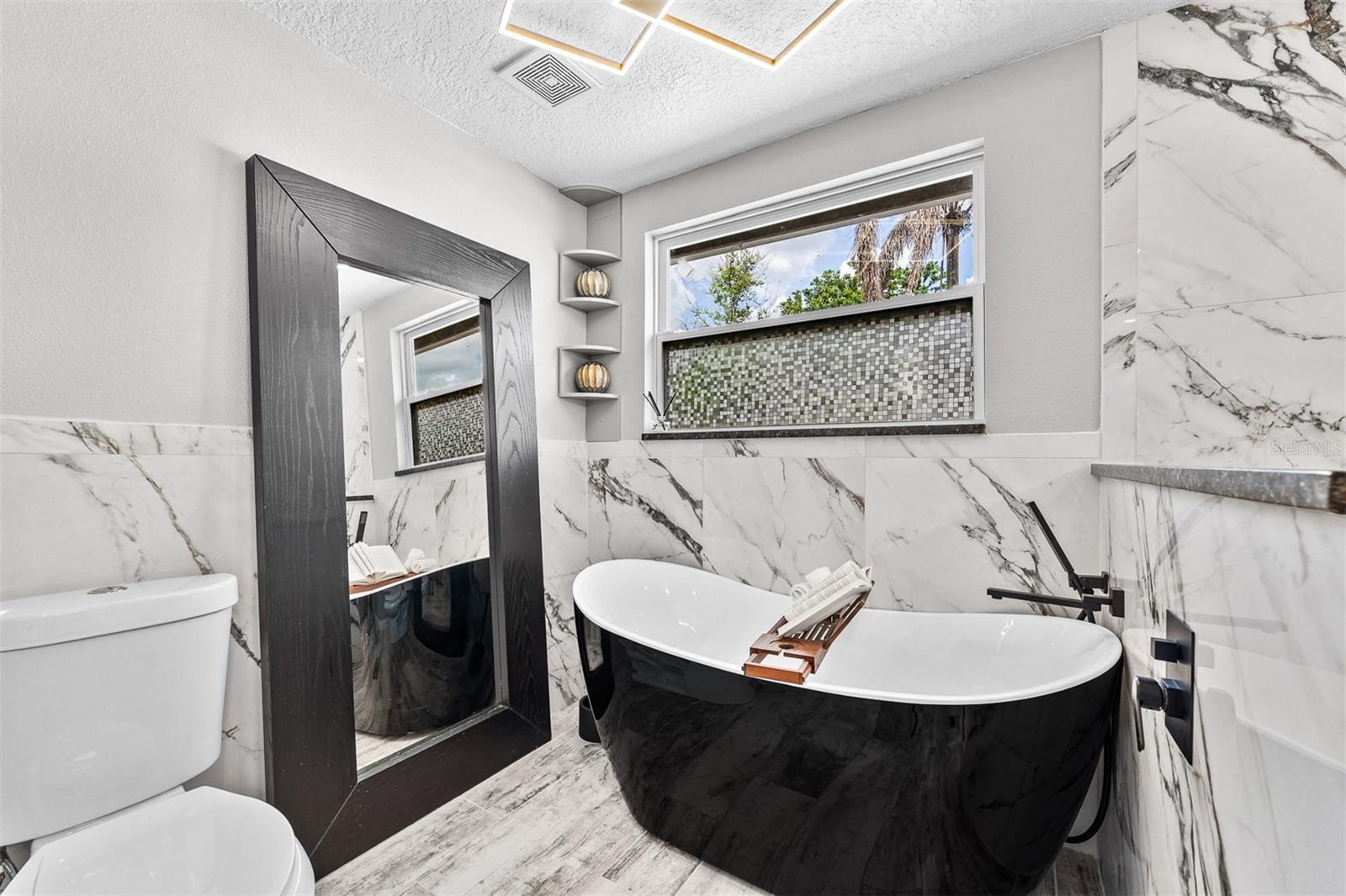 Image 24 of 50 For 7834 Snowberry Cir