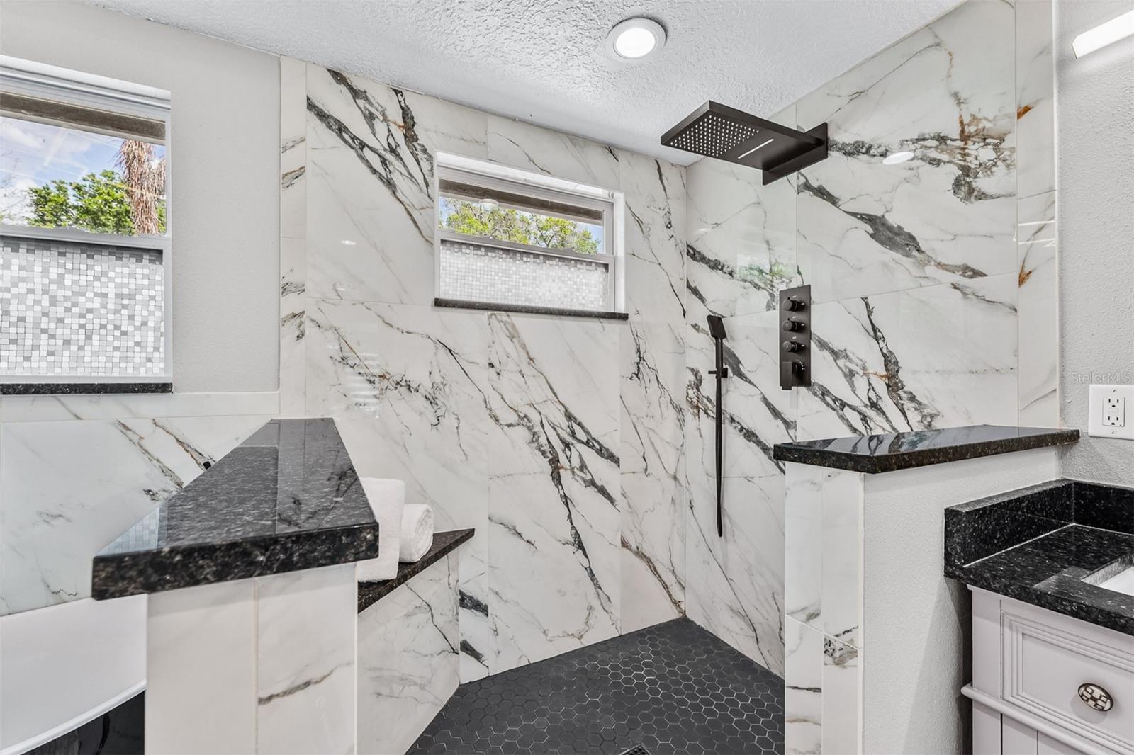 Image 25 of 50 For 7834 Snowberry Cir