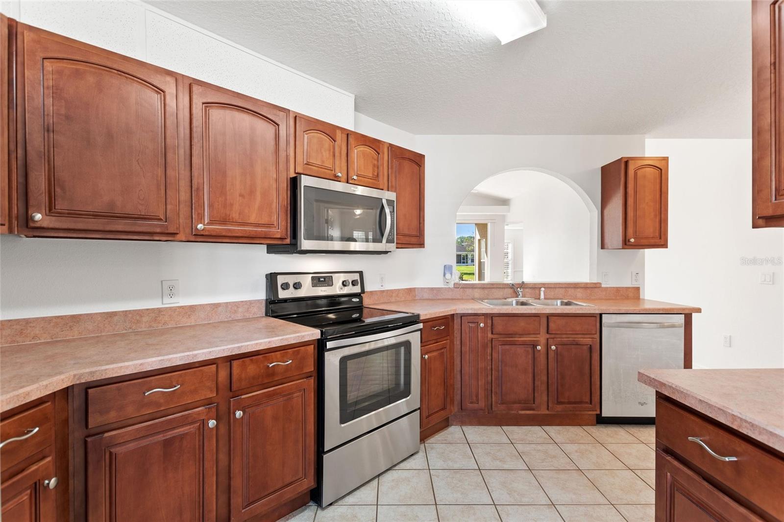 Image 10 of 57 For 232 Oak Hammock Dr