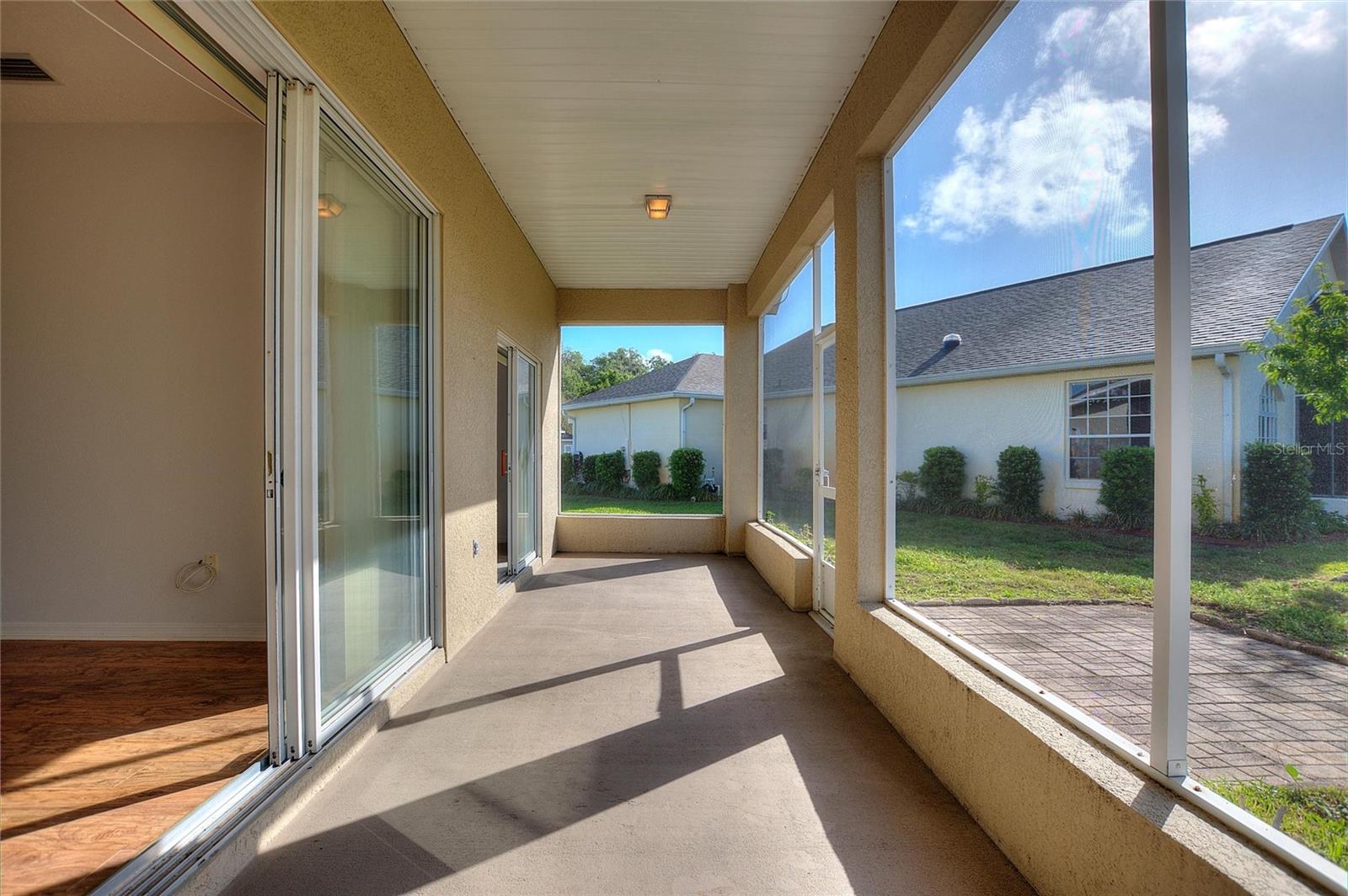 Image 14 of 57 For 232 Oak Hammock Dr